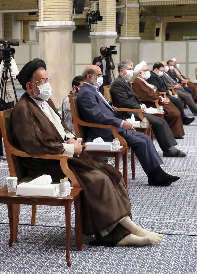 سیدمحمود علوی در جمع اعضای ستاد ملی مقابله با کرونا در حضور امام خامنه‌ای