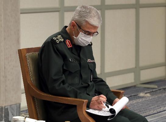 محمد باقری در جمع اعضای ستاد ملی مقابله با کرونا در حضور امام خامنه‌ای