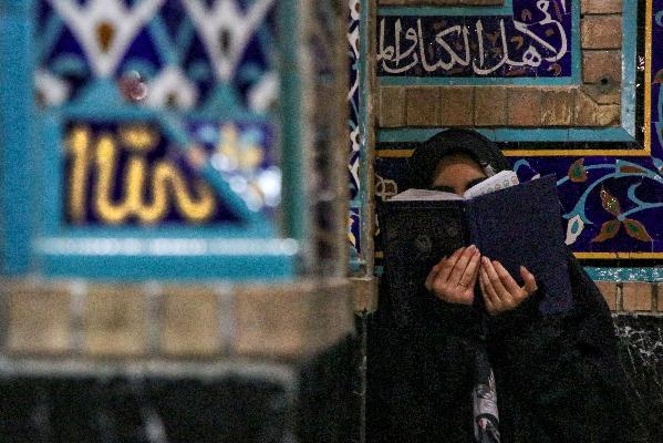 زیارت حرم امام رضا (علیه‌السلام)